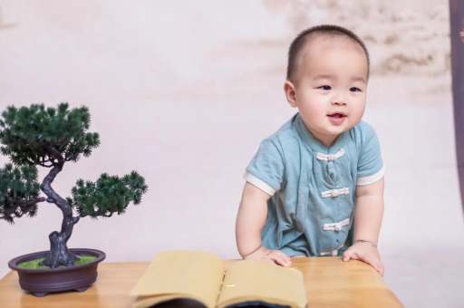 中国台湾怀孕肚子坠坠的感觉